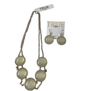 Tuleste Necklace and Earrings NWT